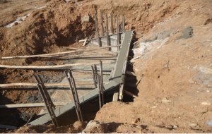 Construction of End Structure(Head Wall and Wing Wall)